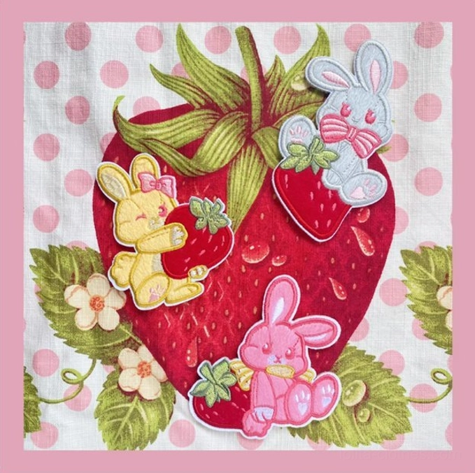 Single strawberry bunny dual use clip lolita hair accessory practical versatile