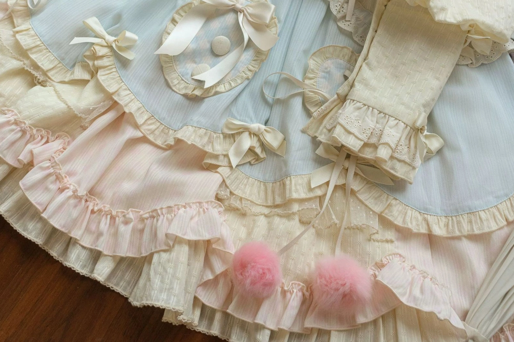 Lolita OP dress coordinate styling with accessories showing how to wear sleep macaron dress for sweet lolita aesthetic
