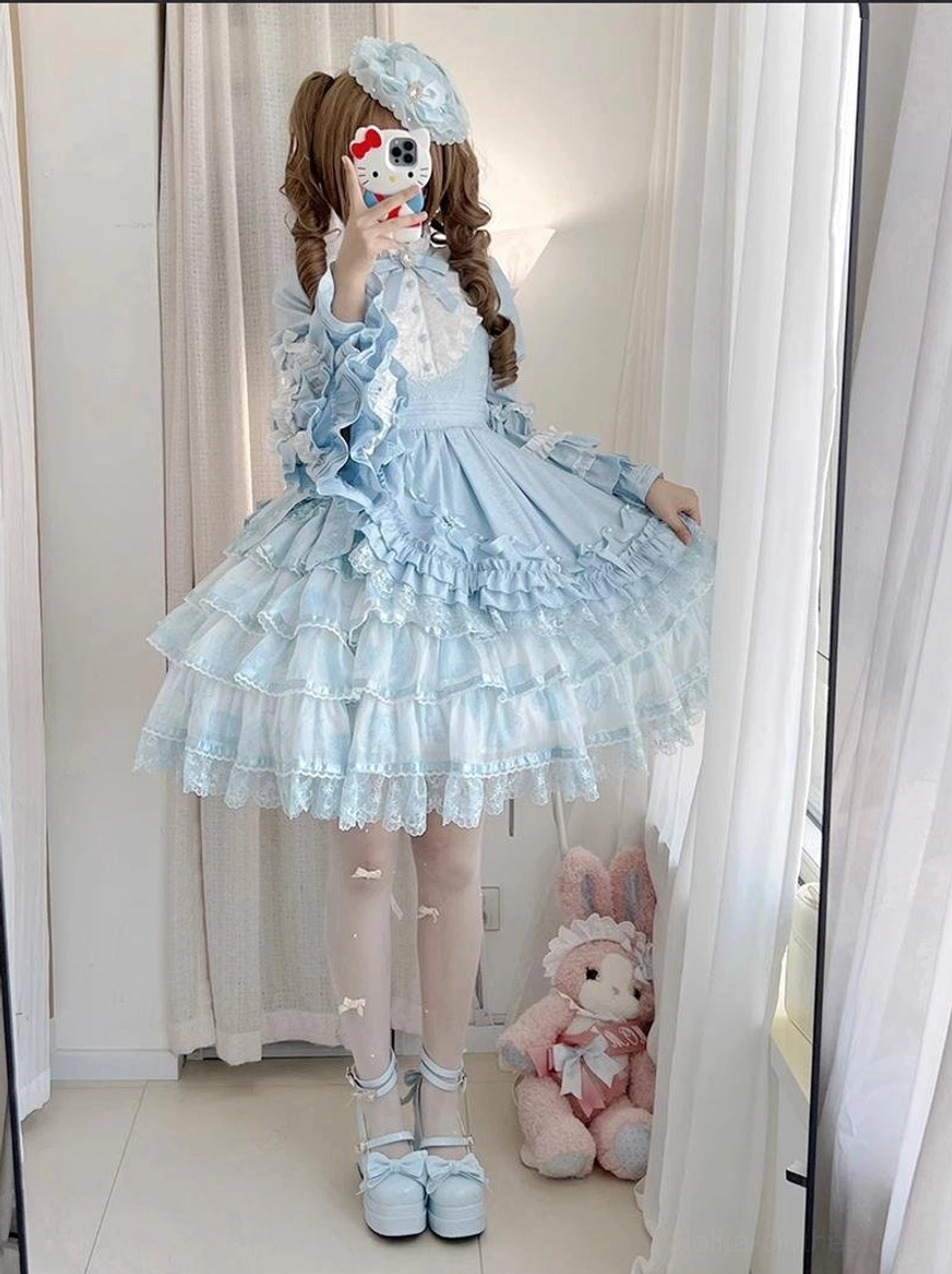 Solo puppet sweet lolita OP dress detail shot princess long sleeves multi-layered ruffles scalloped lace edging tulle fabric close-up
