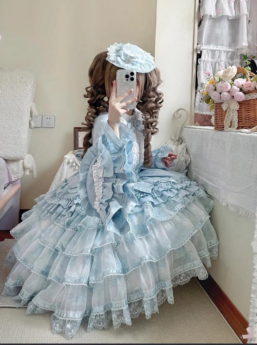 Sweet lolita OP dress waist detail ribbon bows pearl-like decorations waist tie closure adjustable fit center focus