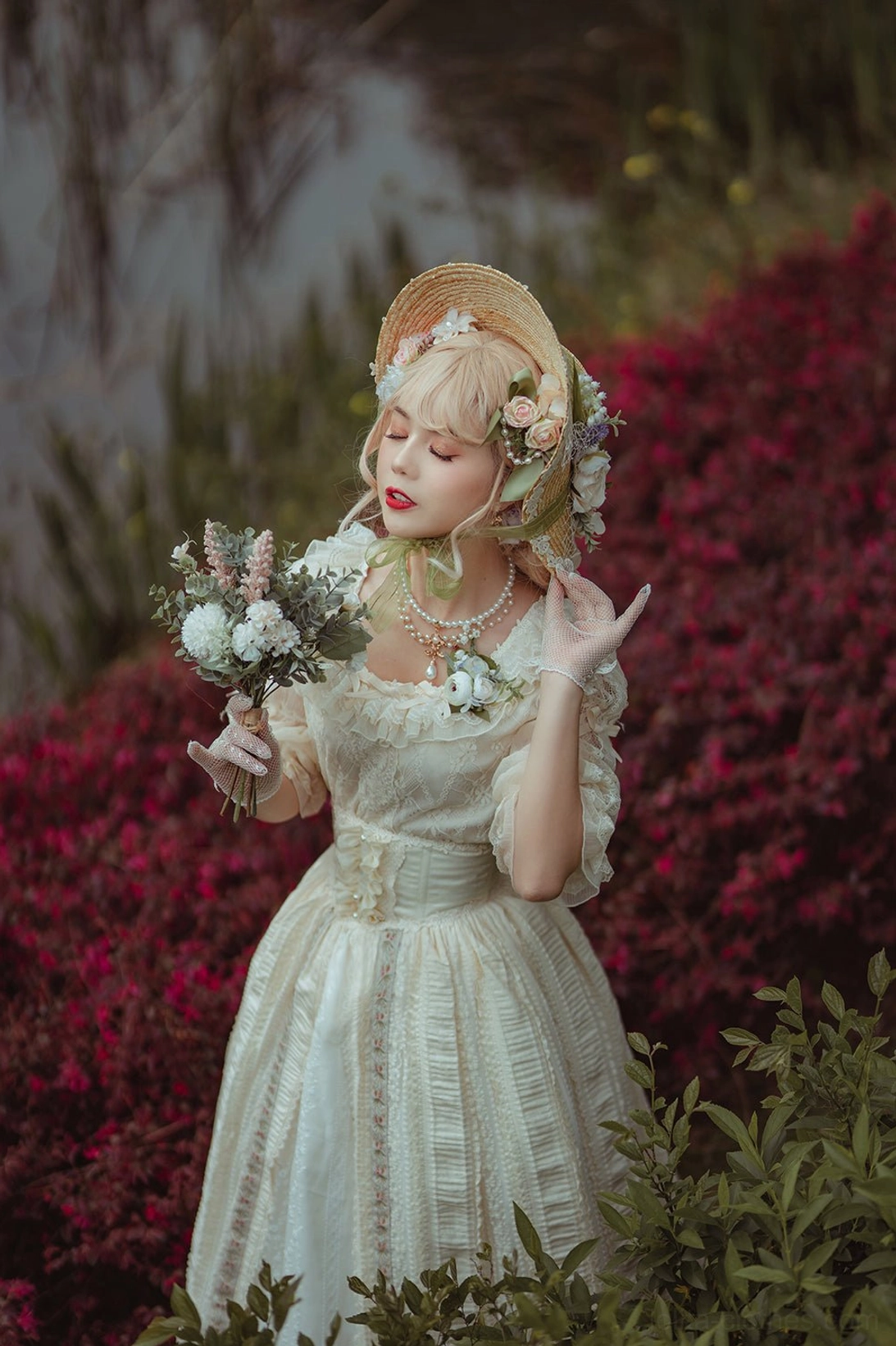 Square collar lolita blouse lotus root sleeves puff design elegant silhouette outdoor