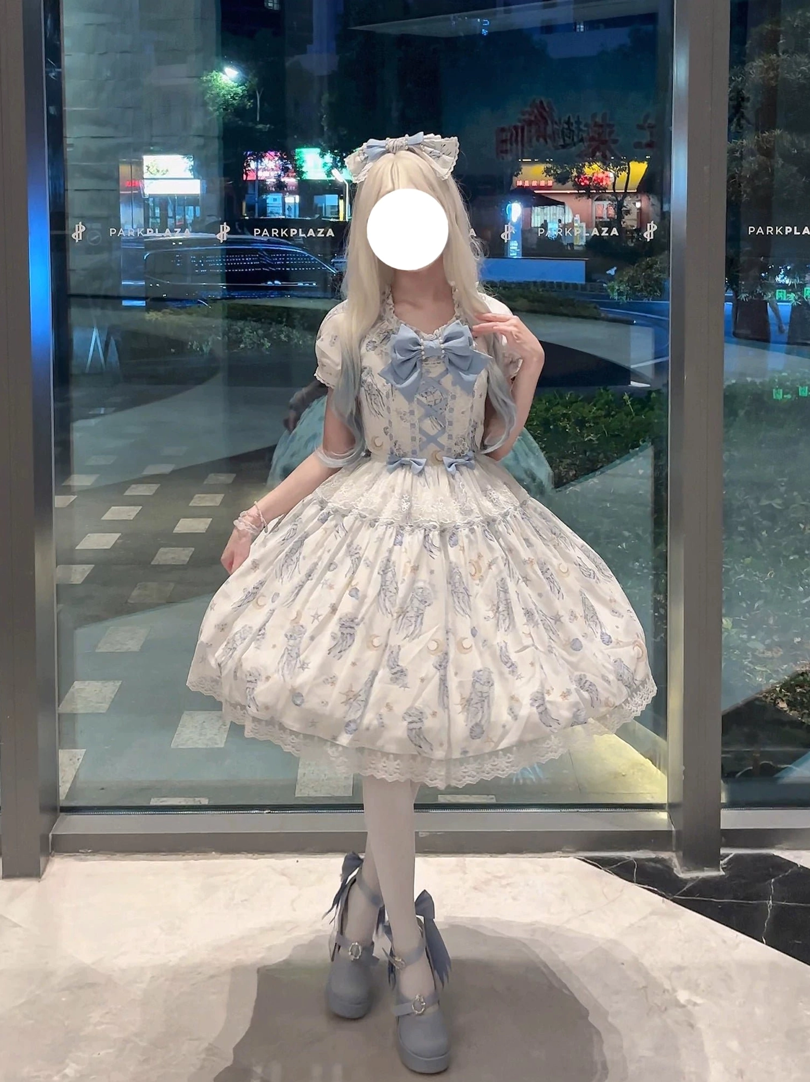 Starry jellyfish classic lolita dress side view profile silhouette fitted waist skirt volume aesthetic proportions