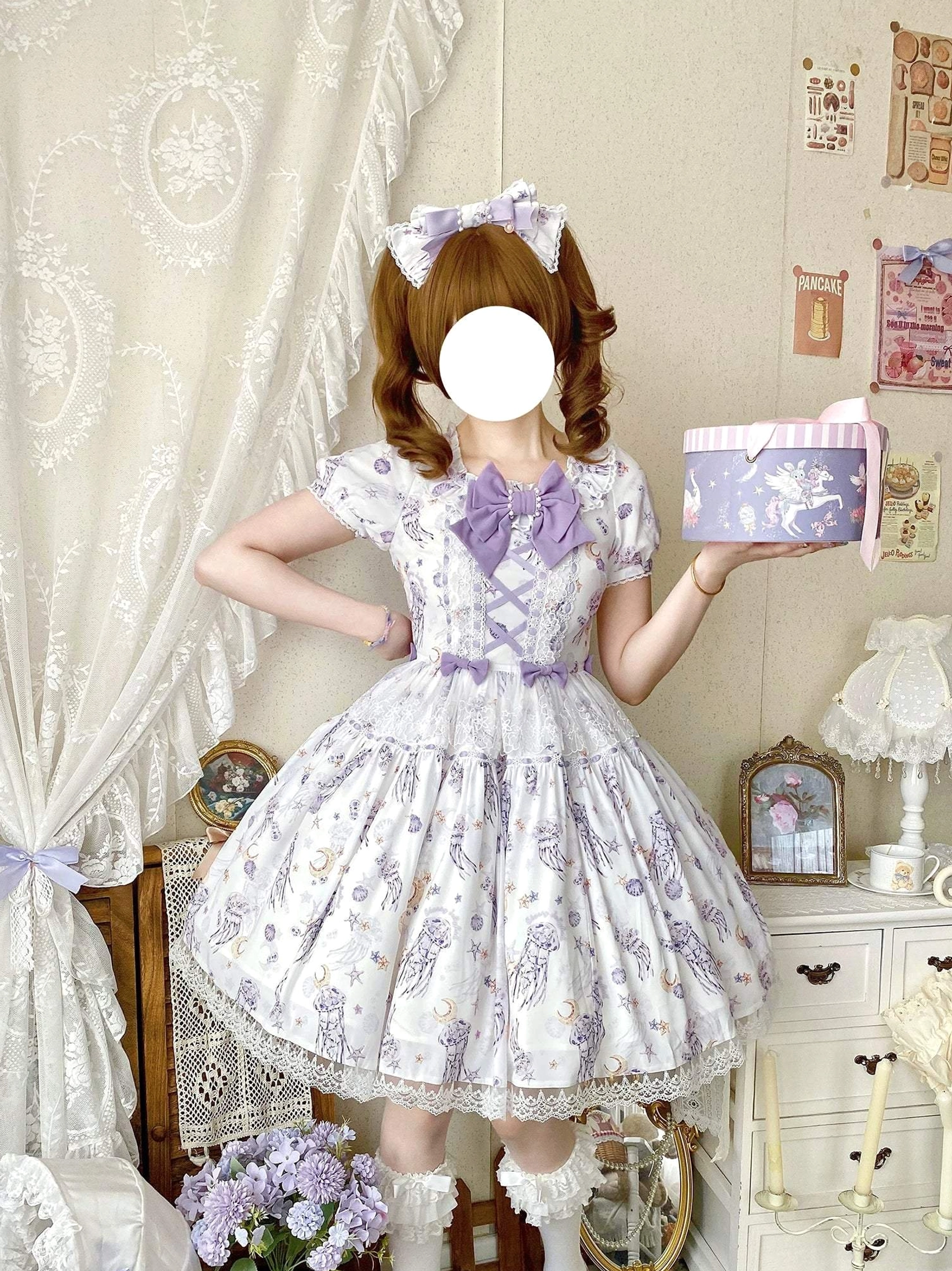 Starry jellyfish classic lolita JSK jumper skirt silhouette tiered ruffled skirt volume movement elegant proportions
