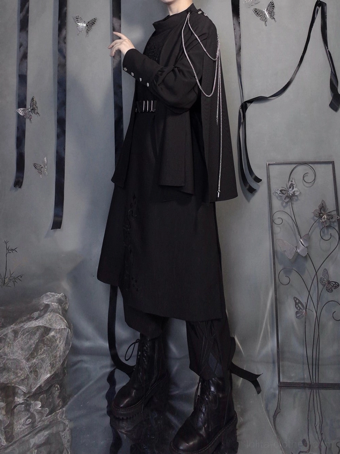 Stars Change Ouji black cape lolita care maintenance guide showing proper folding storage hanging tips preservation instructions
