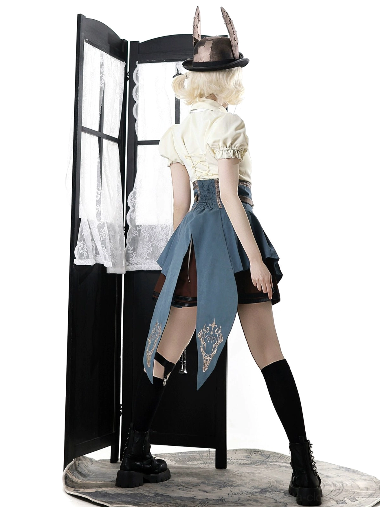steampunk lolita three-piece ensemble shirt blouse puff sleeves detachable bow collar ruffled cuffs front