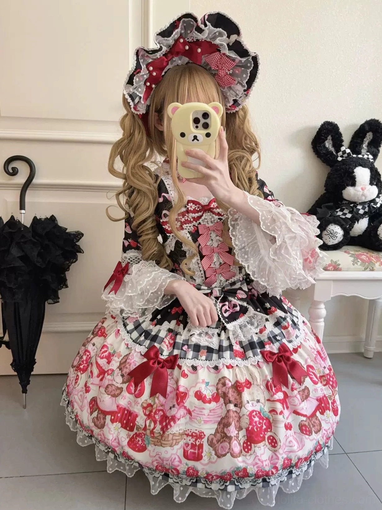 Lolita OP dress back shirring detail showing elastic construction, fit accommodation technology, and back adjustment design for various body types
