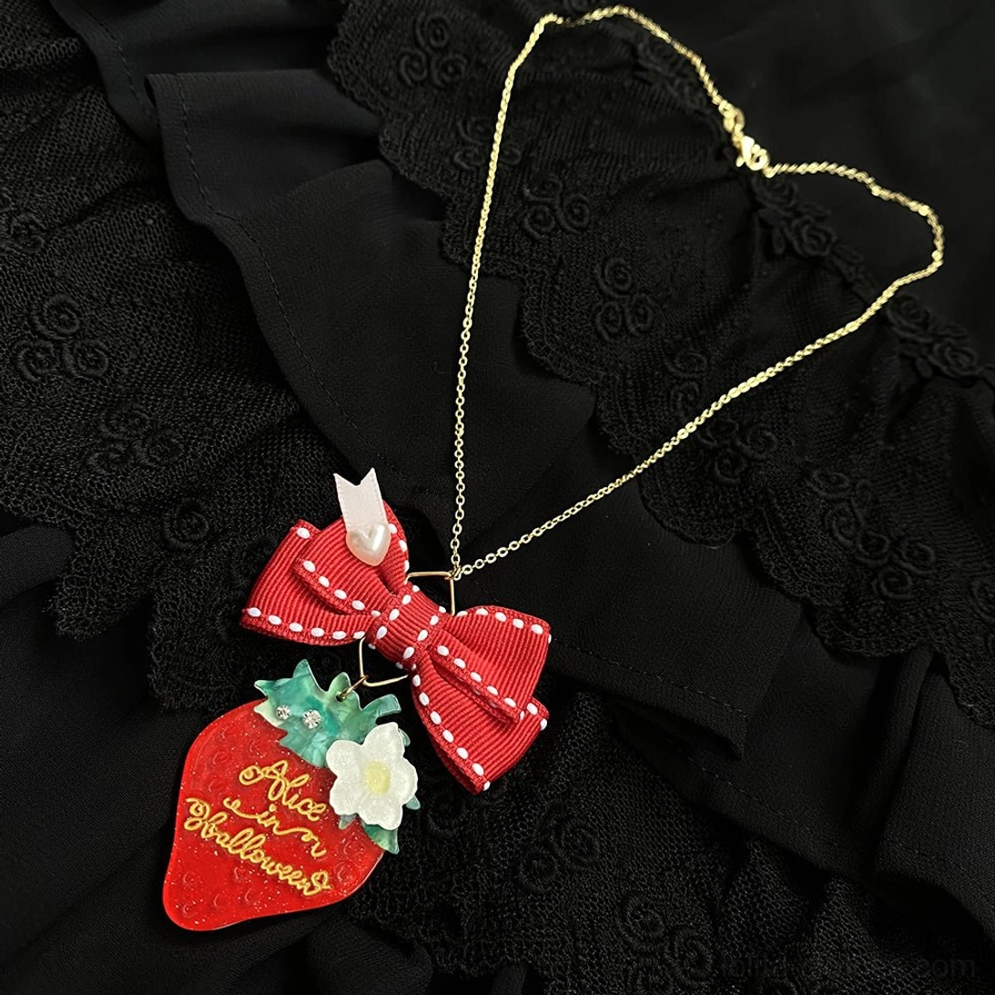 Strawberry lolita necklace retro style chain pendant accessory styling options