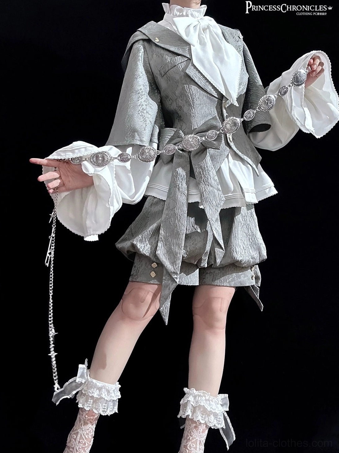 Swallowtail hem detail glacier grey coat V-neck mid-sleeve construction ouji lolita tailored design