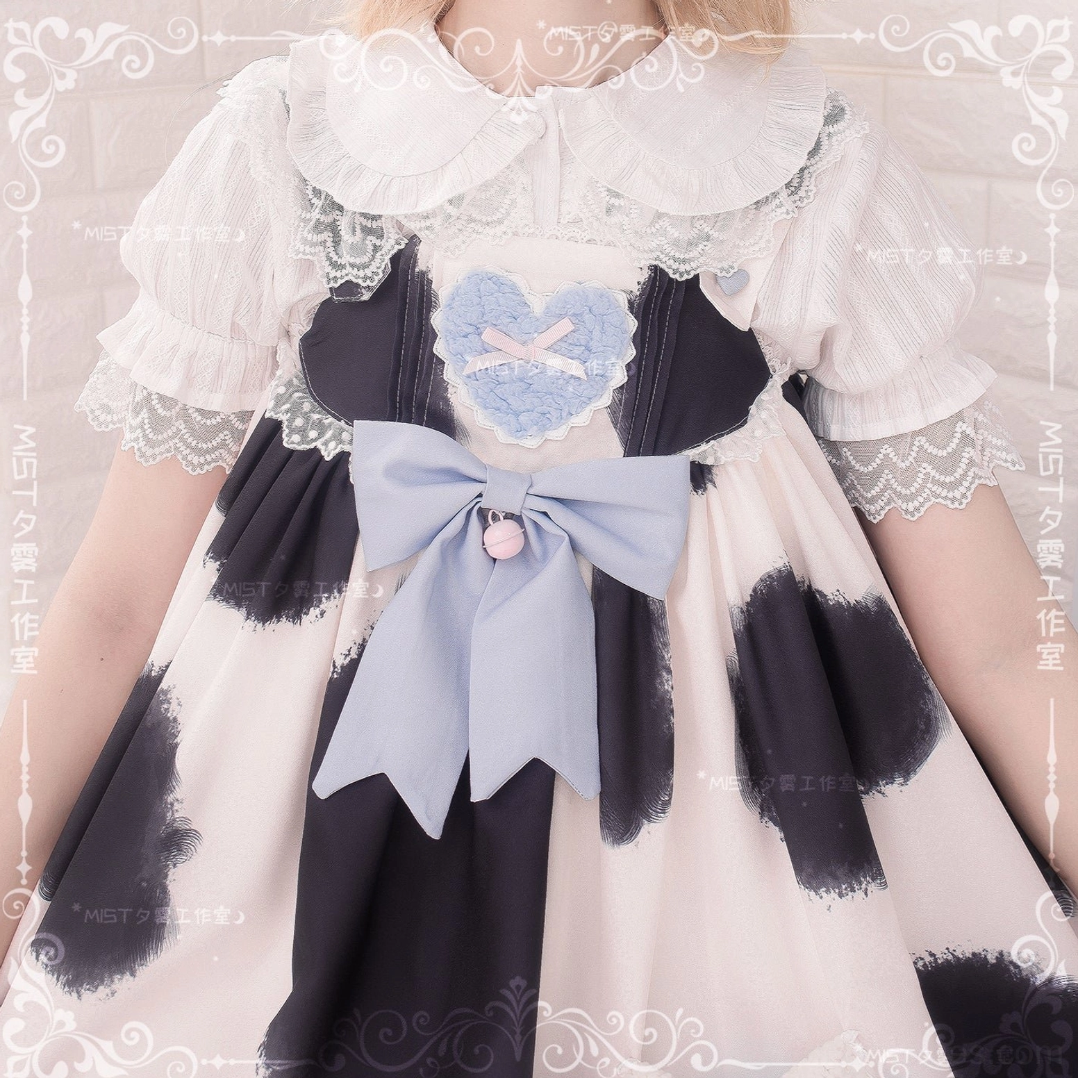 Sweet lolita short sleeve blouse peter pan collar puff sleeves lace collar ruffled detail front display shot