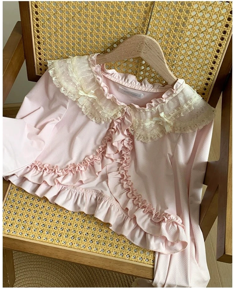Sweet lolita bolero styling inspiration outdoor lolita fashion coordination garden tea party aesthetic practical sun protection wearing example
