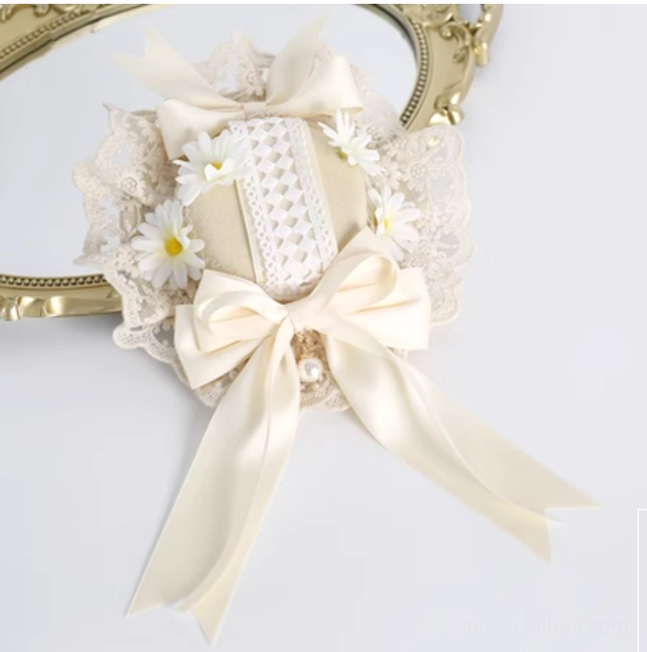 Sweet lolita small daisy flower miniature top hat fascinator with delicate lace and ribbon accents
