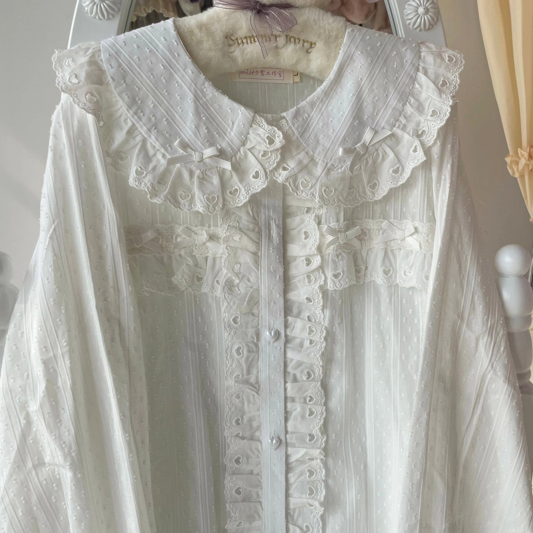 Sweet lolita blouse doll collar design kawaii style romantic puff sleeves and decorative details