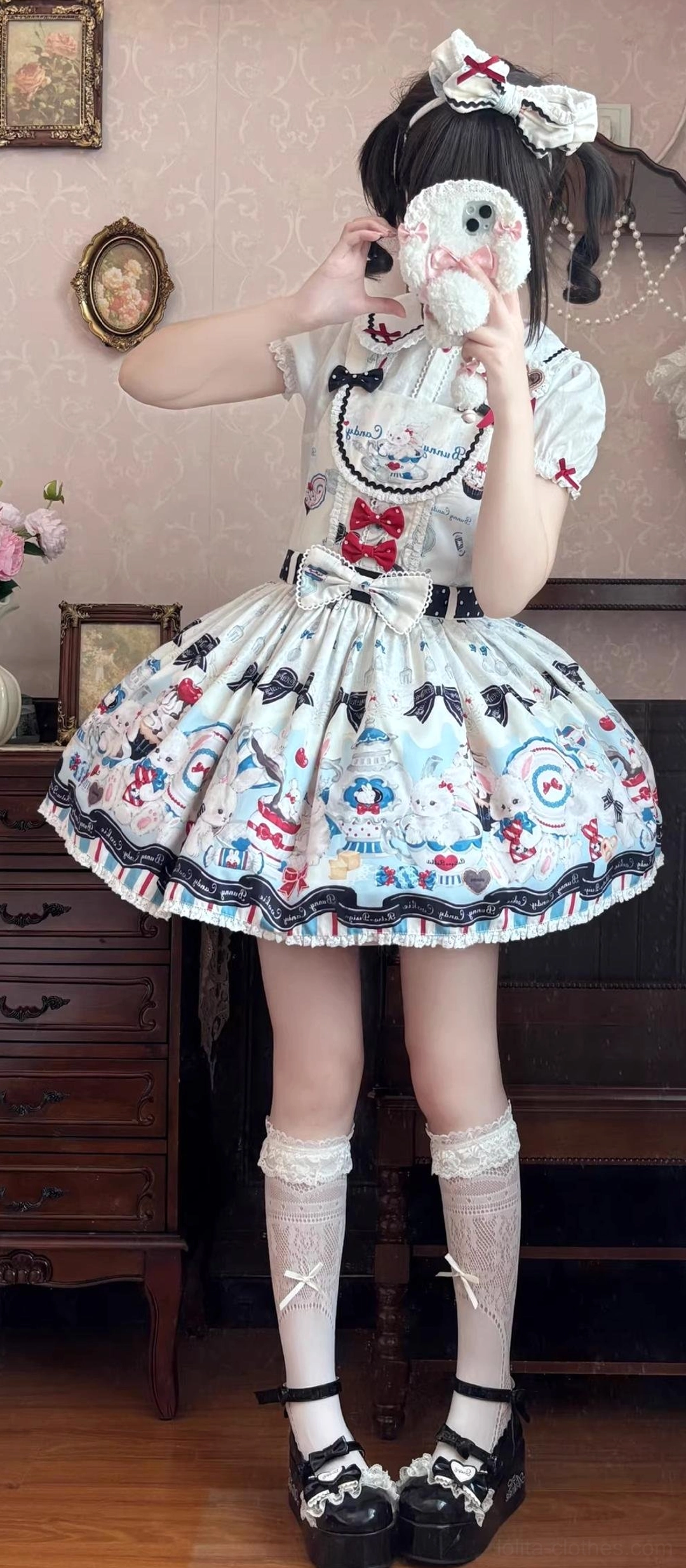 Sweet Lolita dress neckline lace detail JSK bunny print neck trim finishing embellishment