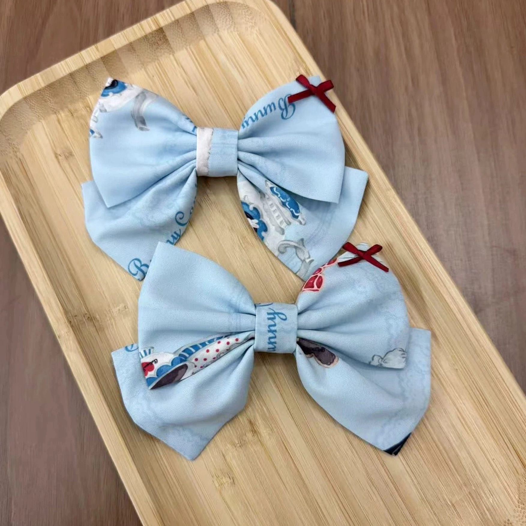 Sweet Lolita dress packaging presentation gift-giving luxury unboxing experience