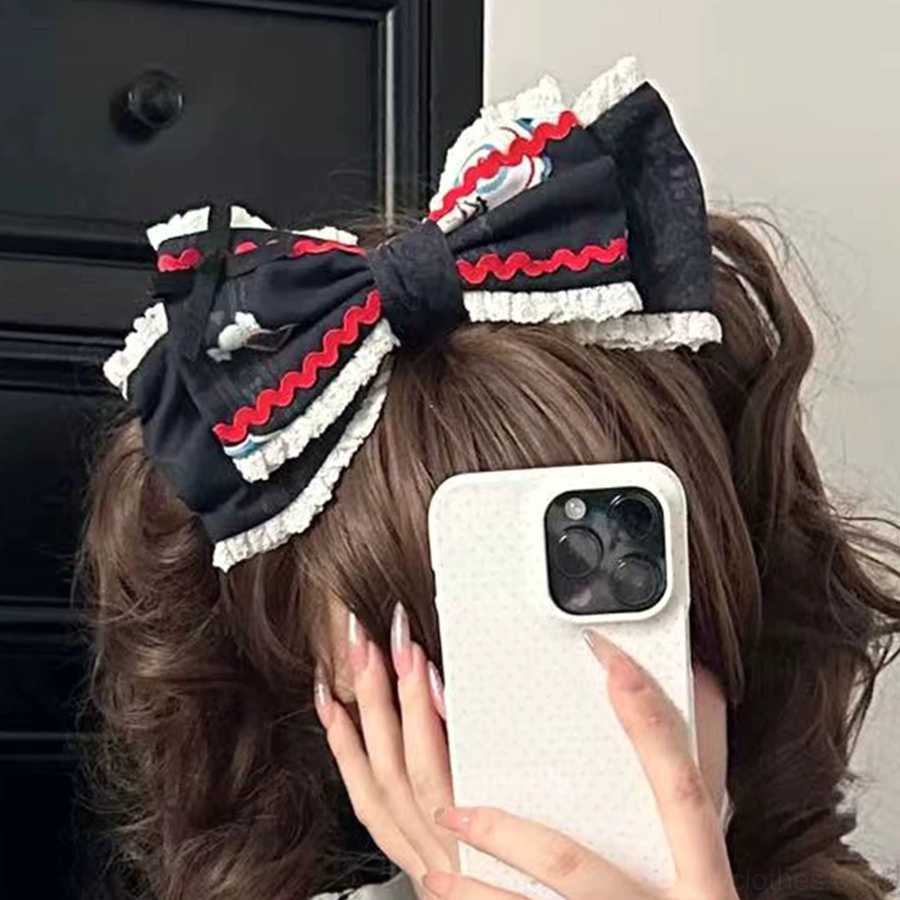 Sweet Lolita fashion enthusiast community wearing Myth Rabbit Tea Party coordinate
