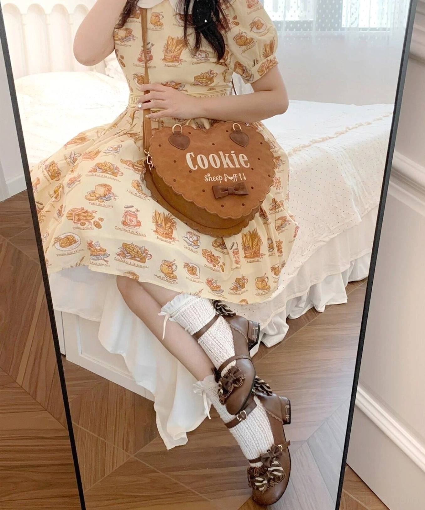 Sweet lolita handbag with bear and heart shape variations displayed together showing both design options