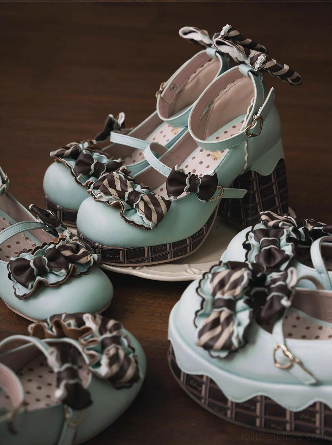 Sweet lolita mary jane heels detachable bow feature demonstration showing removable decoration for styling versatility