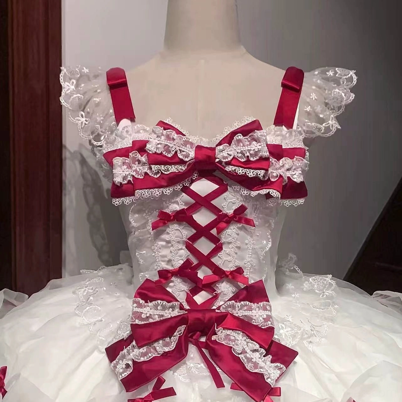 Sweet Lolita JSK jumper dress care maintenance hand wash air dry proper storage hanging instructions