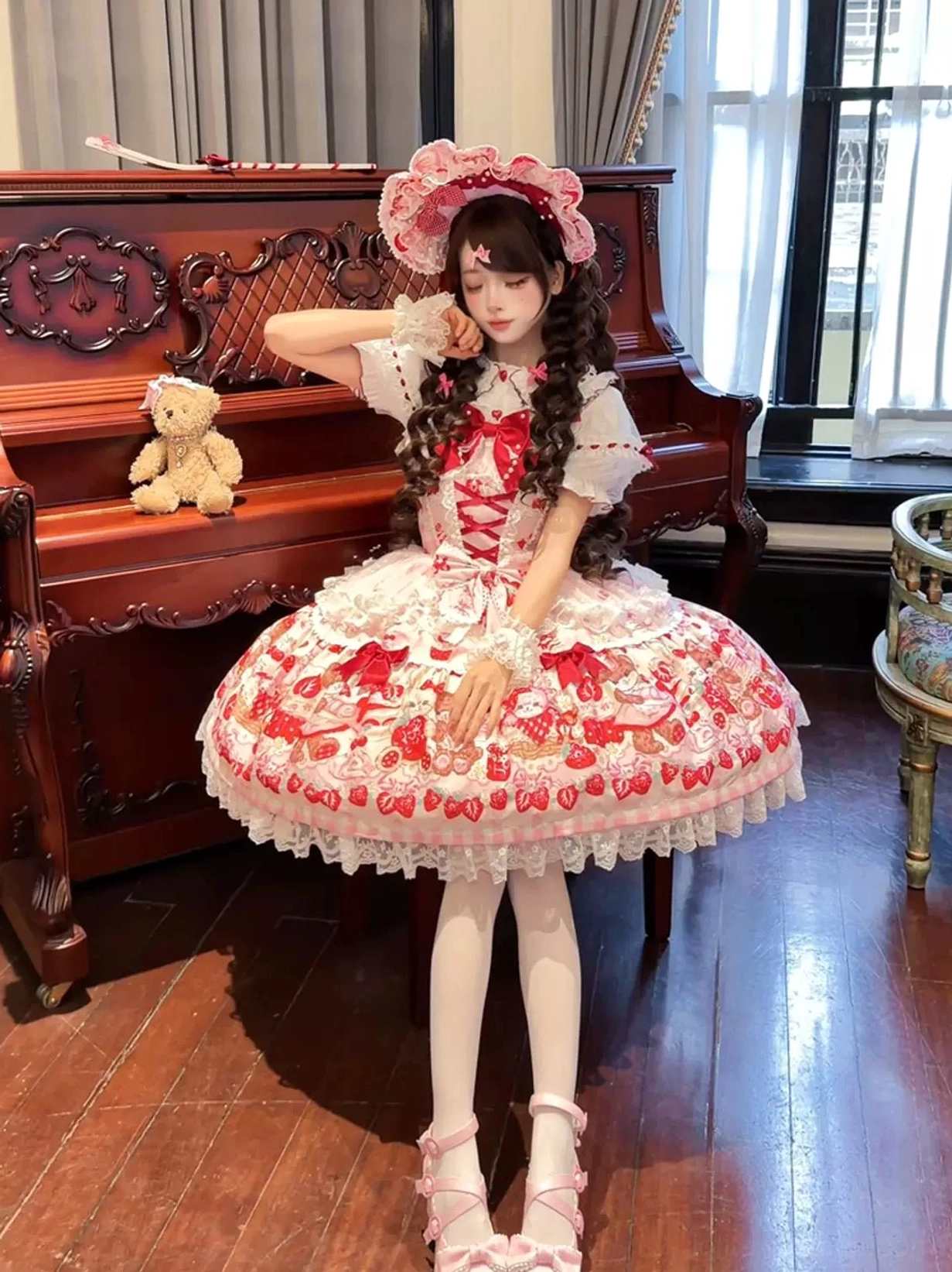 Sweet lolita jumper skirt flat lay showing full dress dimensions and four-way stretch fabric with print details
