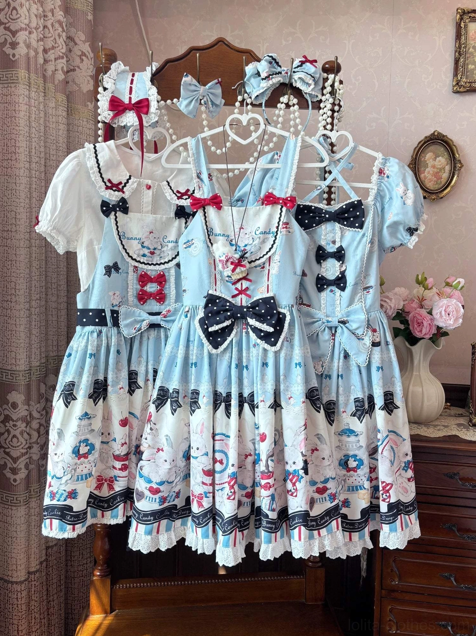 Sweet Lolita JSK jumper skirt styling alternative poses movement dynamic coordinate