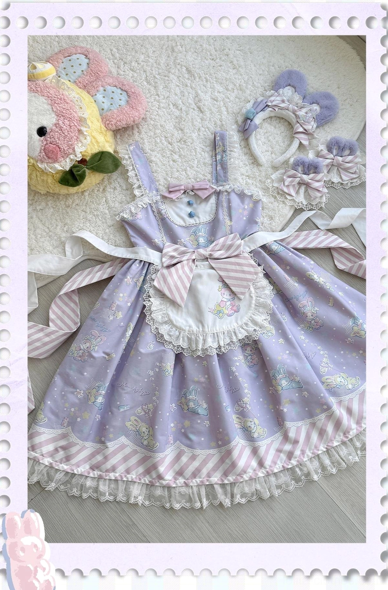 Sweet Lolita jumper skirt layering example showing how to wear with socks, shoes, and additional layers for complete Lolita look