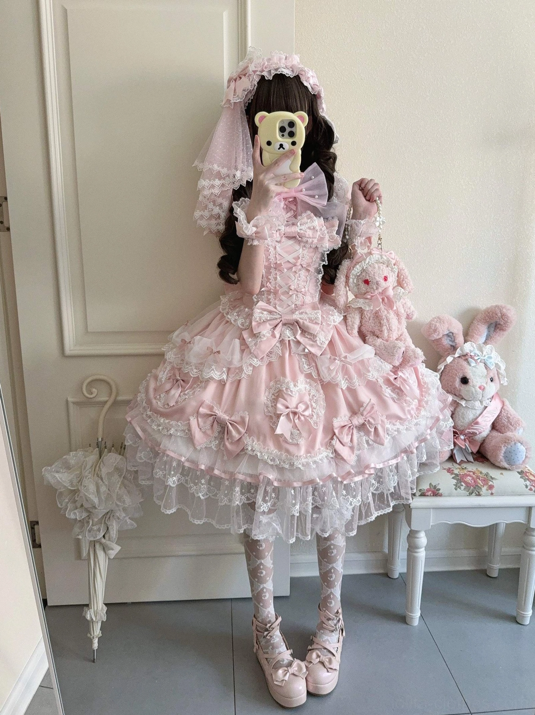 Sweet Lolita JSK jumper dress with petticoat voluminous bell-shaped silhouette full silhouette view