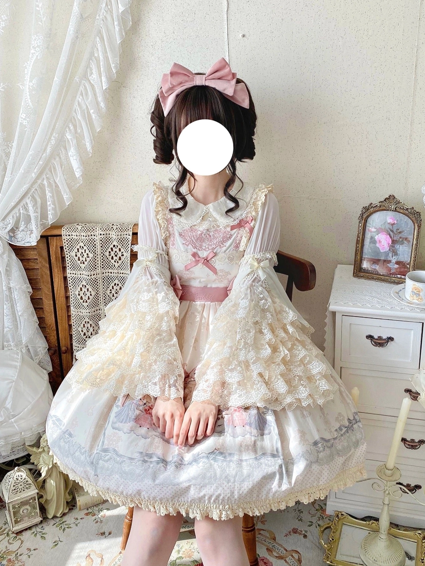Sweet Lolita lace blouse styling guide coordination with Sweet Lolita skirt JSK dress accessories