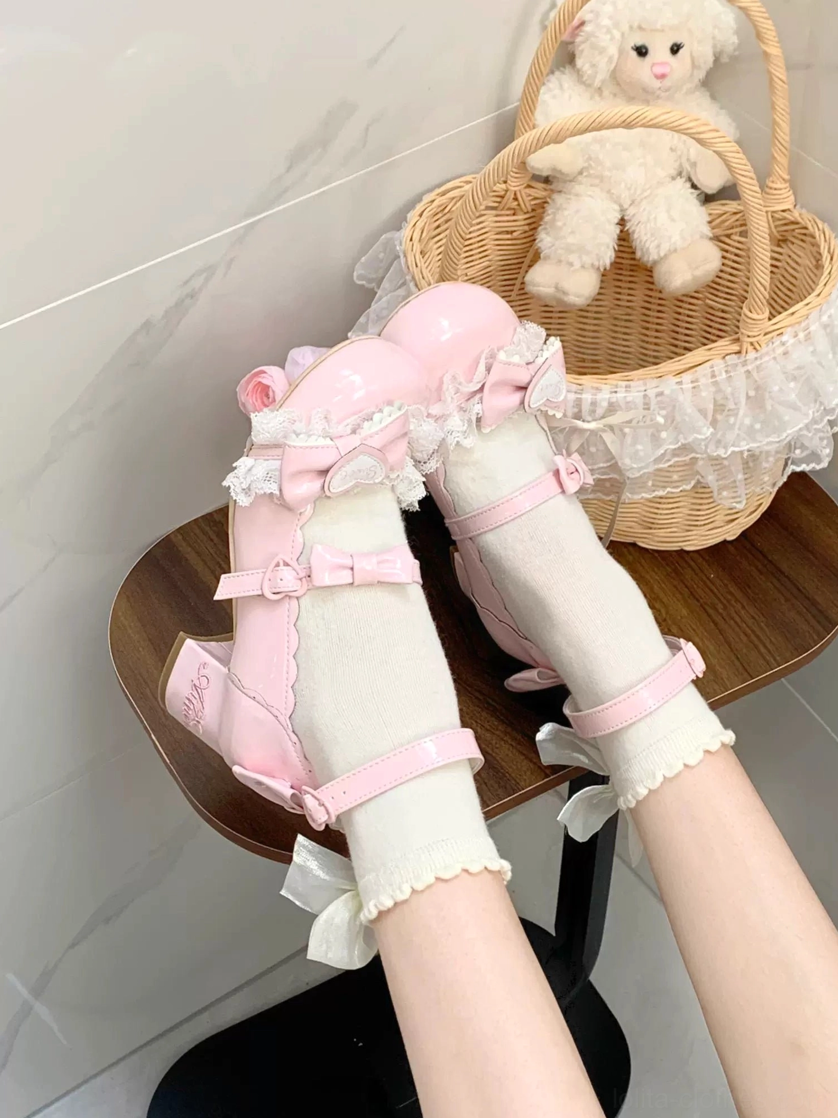 Sweet lolita mary jane heels insole interior view featuring cushioned high-rebound foam lining quality craftsmanship cute decorative pattern