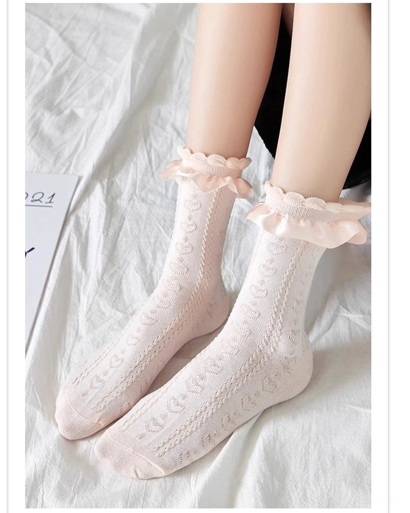 Sweet Lolita mid-calf socks sizing guide one size suitable for foot length 9.1 to 9.6 inches 23 to 24.5 centimeters