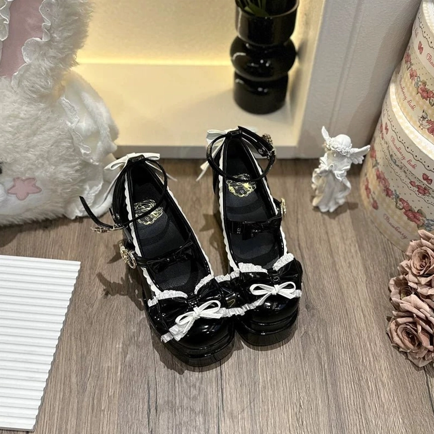 Sweet Lolita patent leather platform heels full shoe profile showing elegant silhouette and heel proportions