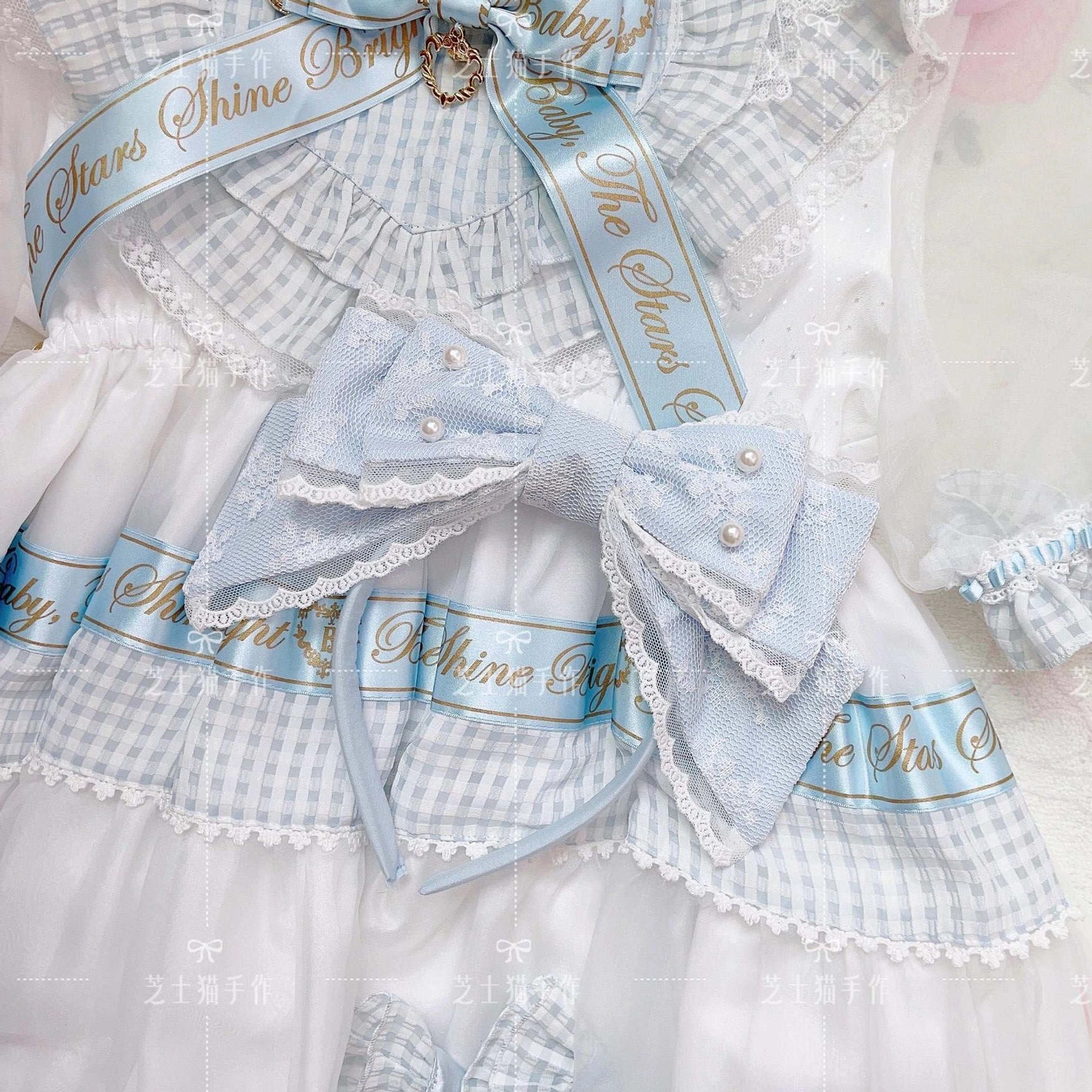 Purple sweet lolita pearl bow KC headband sophisticated color showing elegant sweet lolita aesthetic