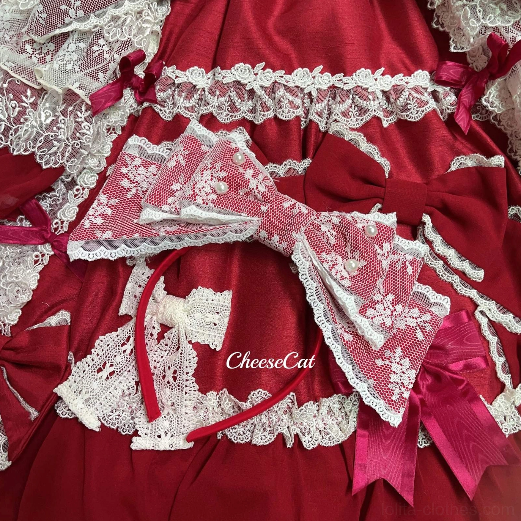 Red-white sweet lolita pearl bow KC headband color variant worn on real model with coordinated lolita outfit