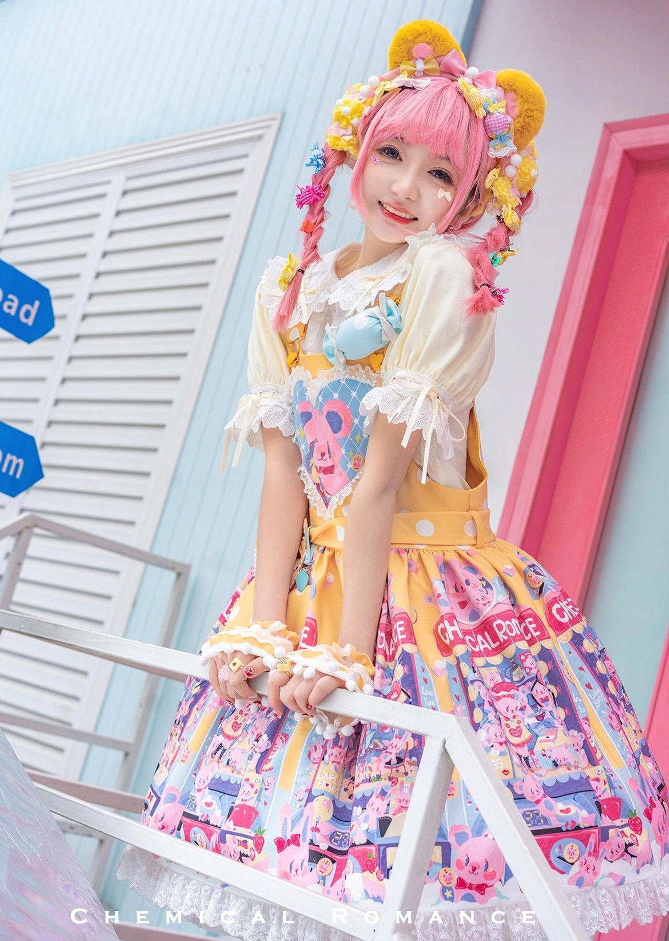 Sweet lolita salopette jumper skirt japanese fashion subculture style guide