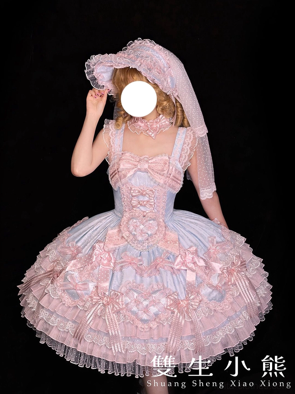 Sweet lolita wedding JSK dress with structured handbag coordinating pastels round shapes heart motifs