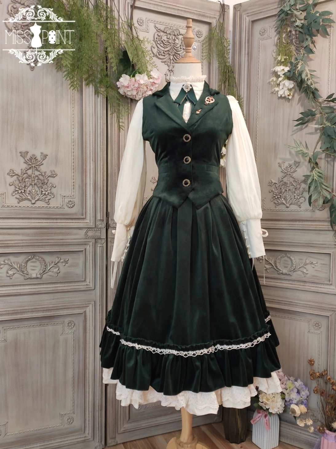 Tailor-made dark green lolita waistcoat custom tailoring personalized aesthetic
