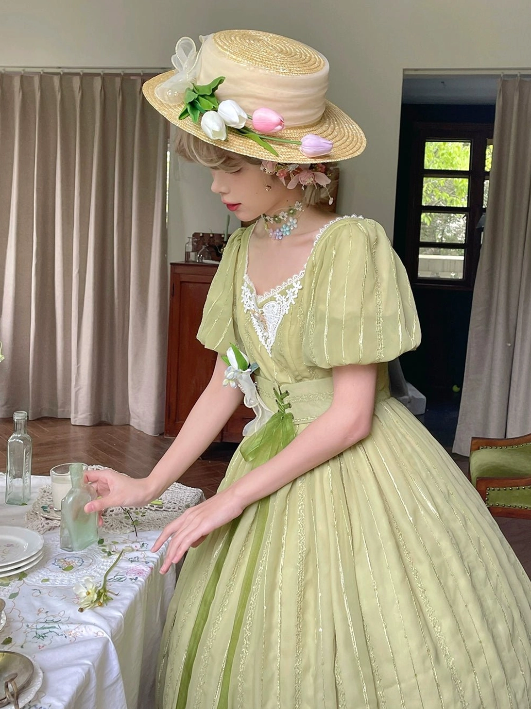 Tulip classic lolita short sleeve dress color coordination chest lace ivory harmony overall palette visual balance complementary shade