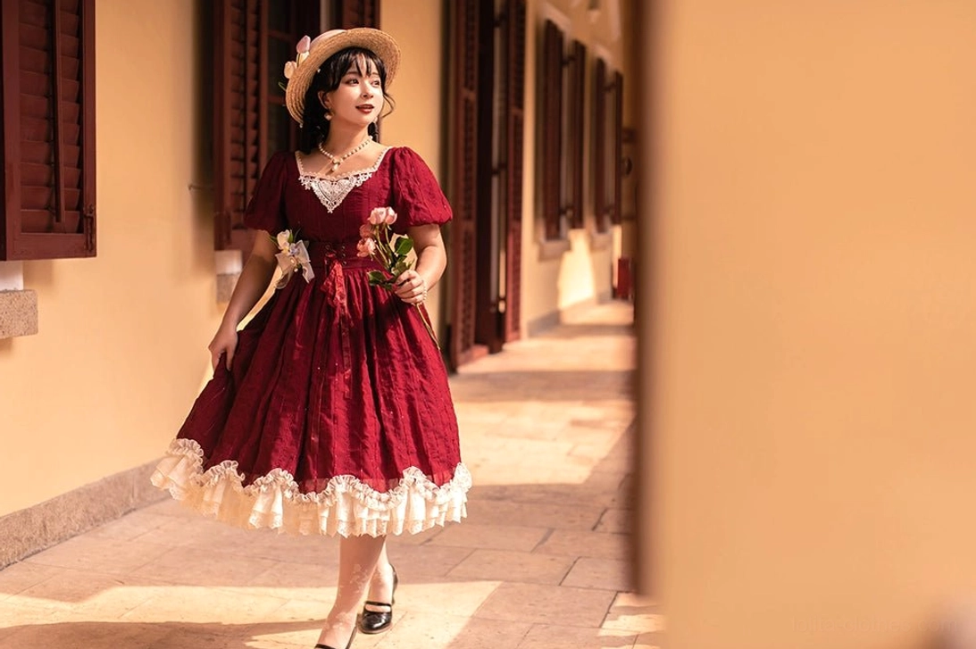 Tulip classic lolita short sleeve dress garden event outdoor styling straw boater hat parasol complementary accessories seasonal