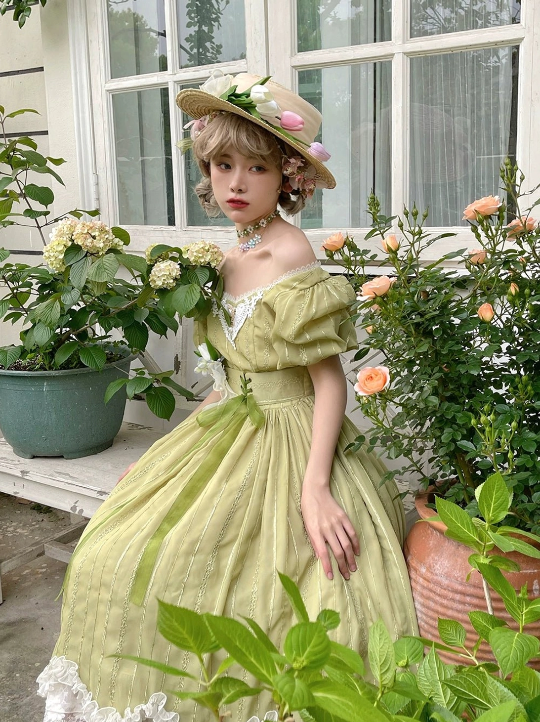 Tulip classic lolita short sleeve dress lace variant comparison with without lace visual difference romantic minimalist options