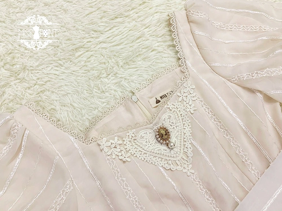 Tulip lolita OP dress collar close-up square neckline versatility one-shoulder styling option design innovation flexible aesthetic