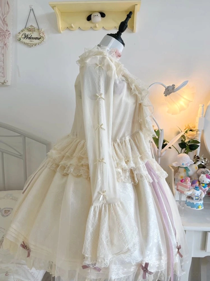 Care and maintenance guide visual for delicate tulle lolita bolero, showing proper hand-washing and air-drying methods for fabric preservation