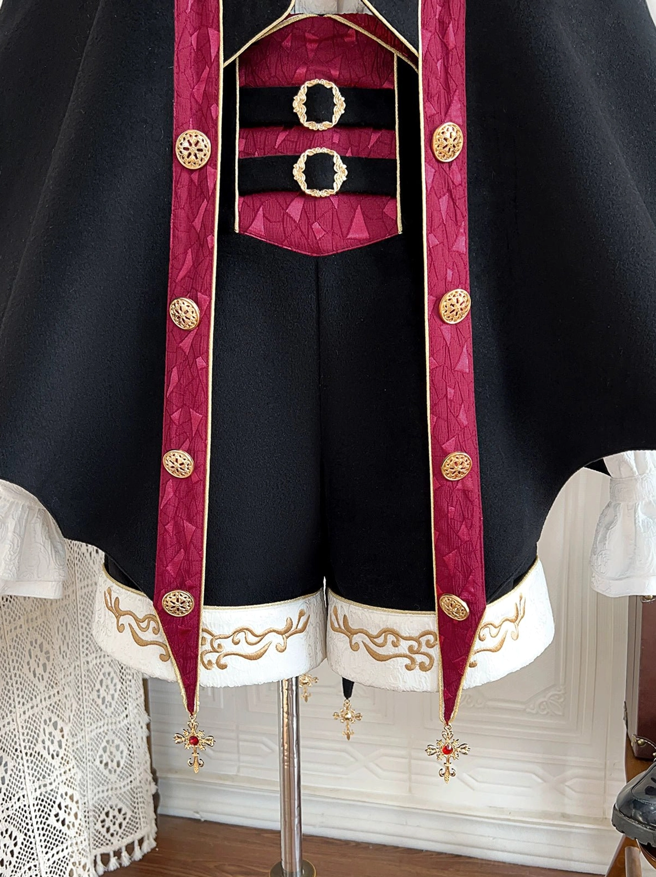 Vampire Ouji Lolita bat cape three-piece set flat lay display showing all components shirt shorts cape organized