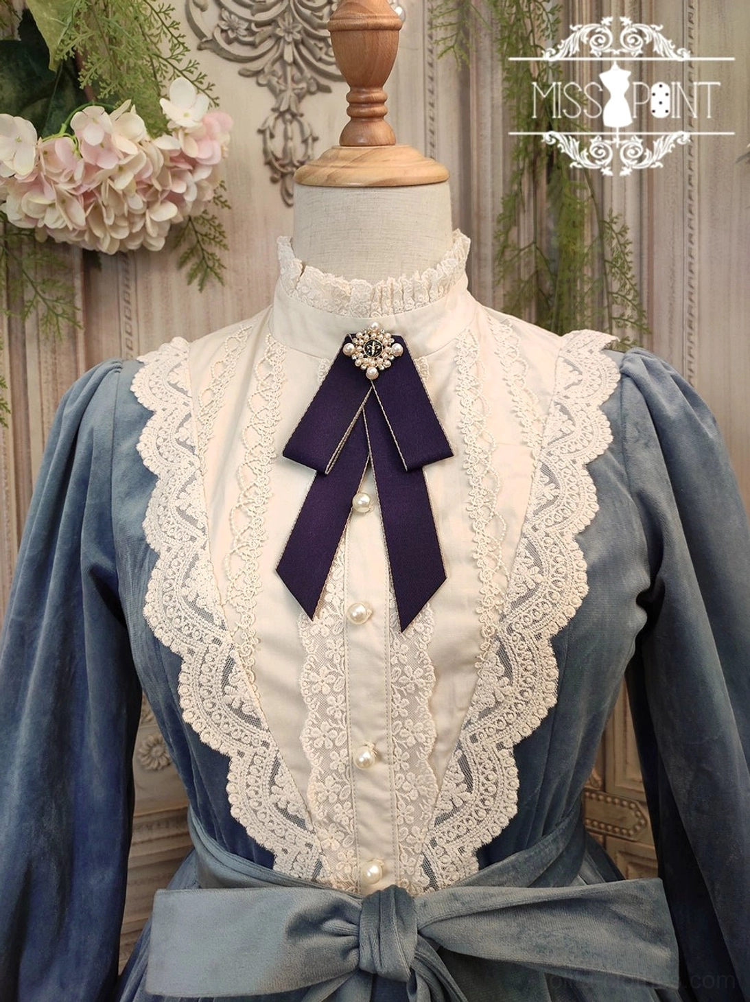 Vintage velvet lolita op dress breathability cotton velvet comfortable wear all-day wearability
