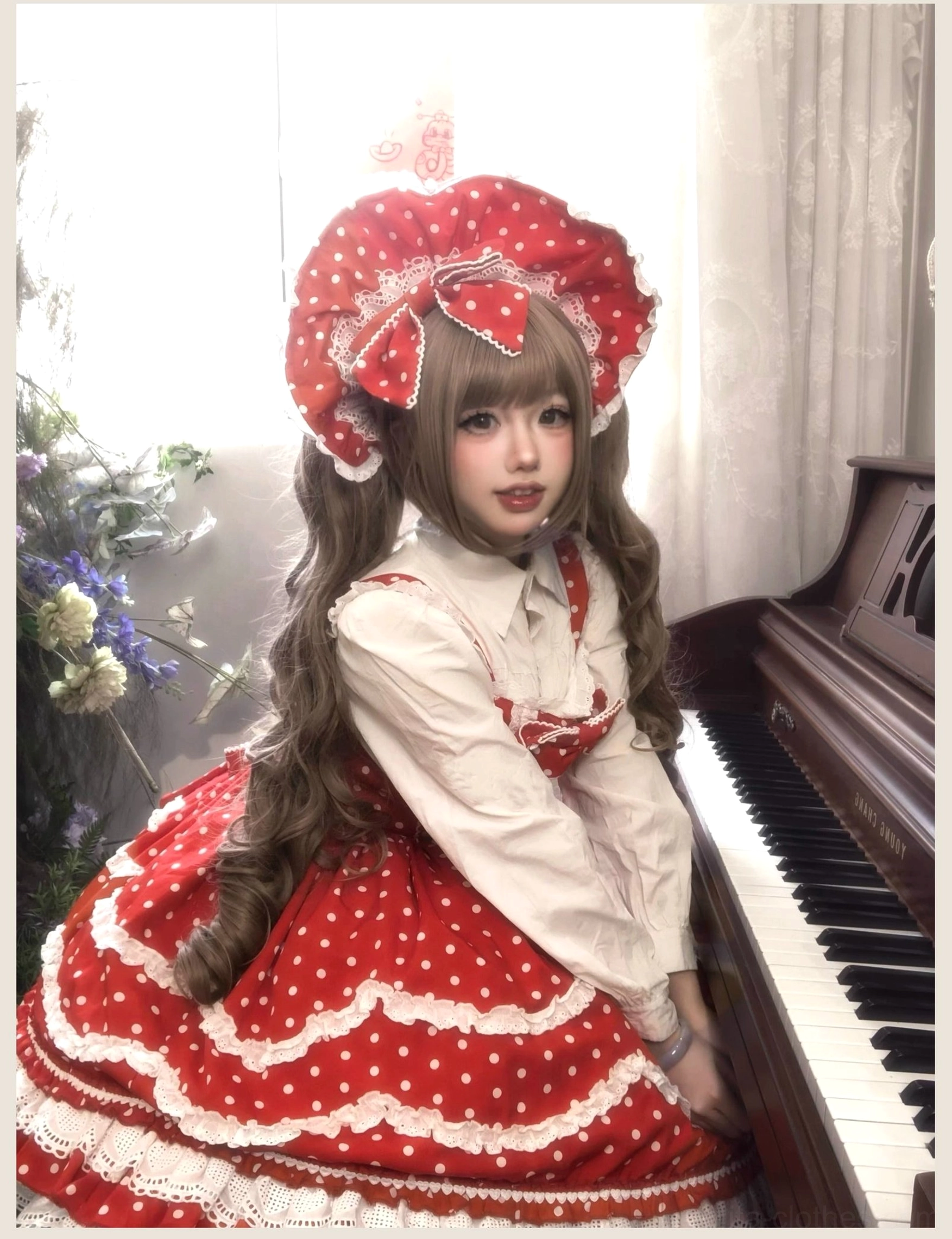 Vintage lolita red polka dot jsk jumper skirt with white inner blouse full volume flared skirt petticoat coordination styling