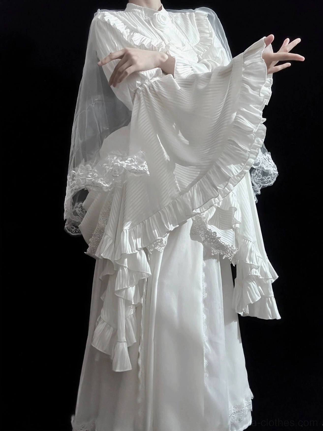 White gothic lolita princess sleeve blouse styling inspiration with lolita coordinate pieces and romantic accessories pairing