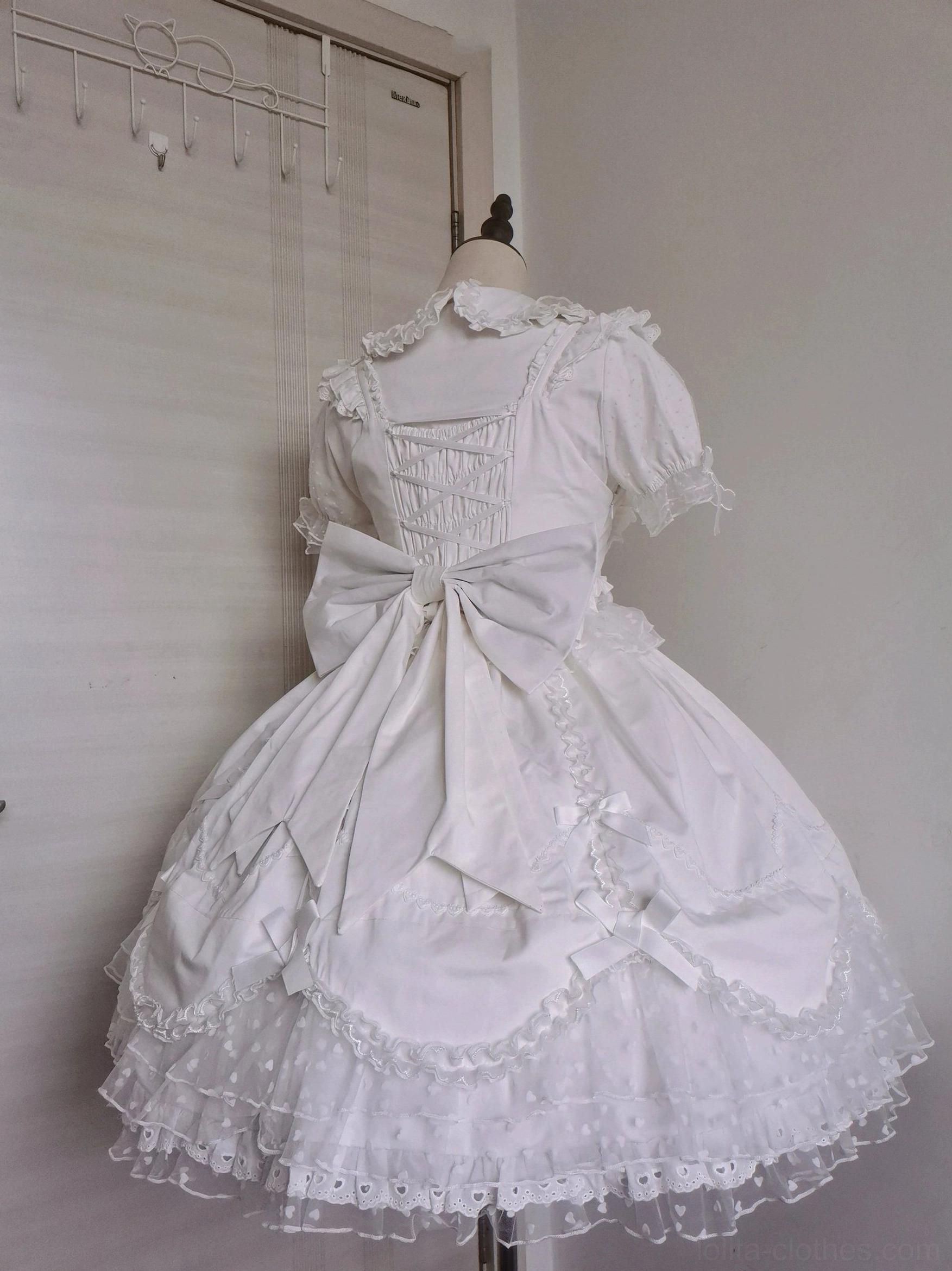 White detachable back bow silk ribbon for vintage Lolita dress with coordinating design