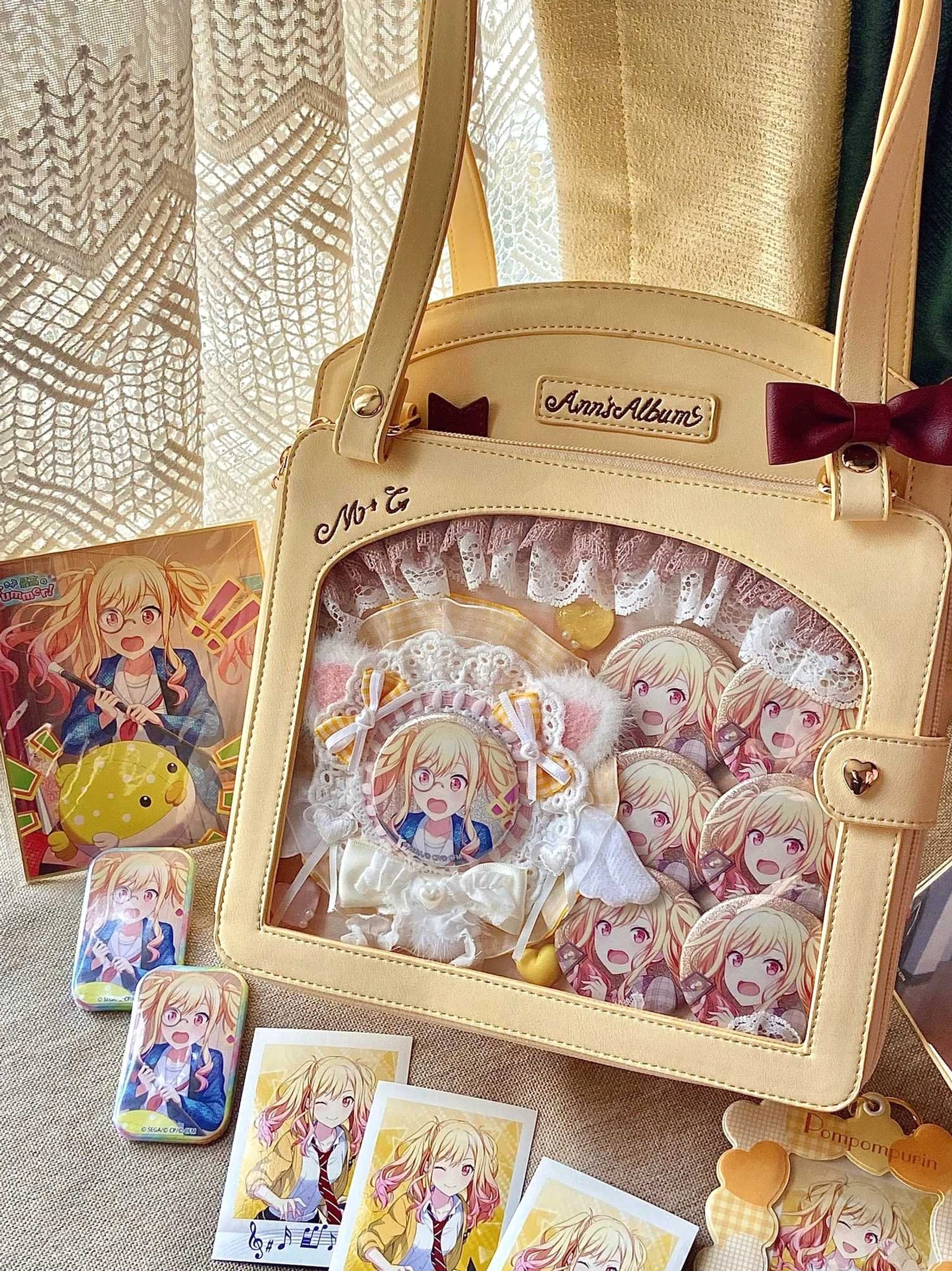 White lolita checkered itabag quintessential neutral anime card display bag pastel coordinate aesthetic doll-like