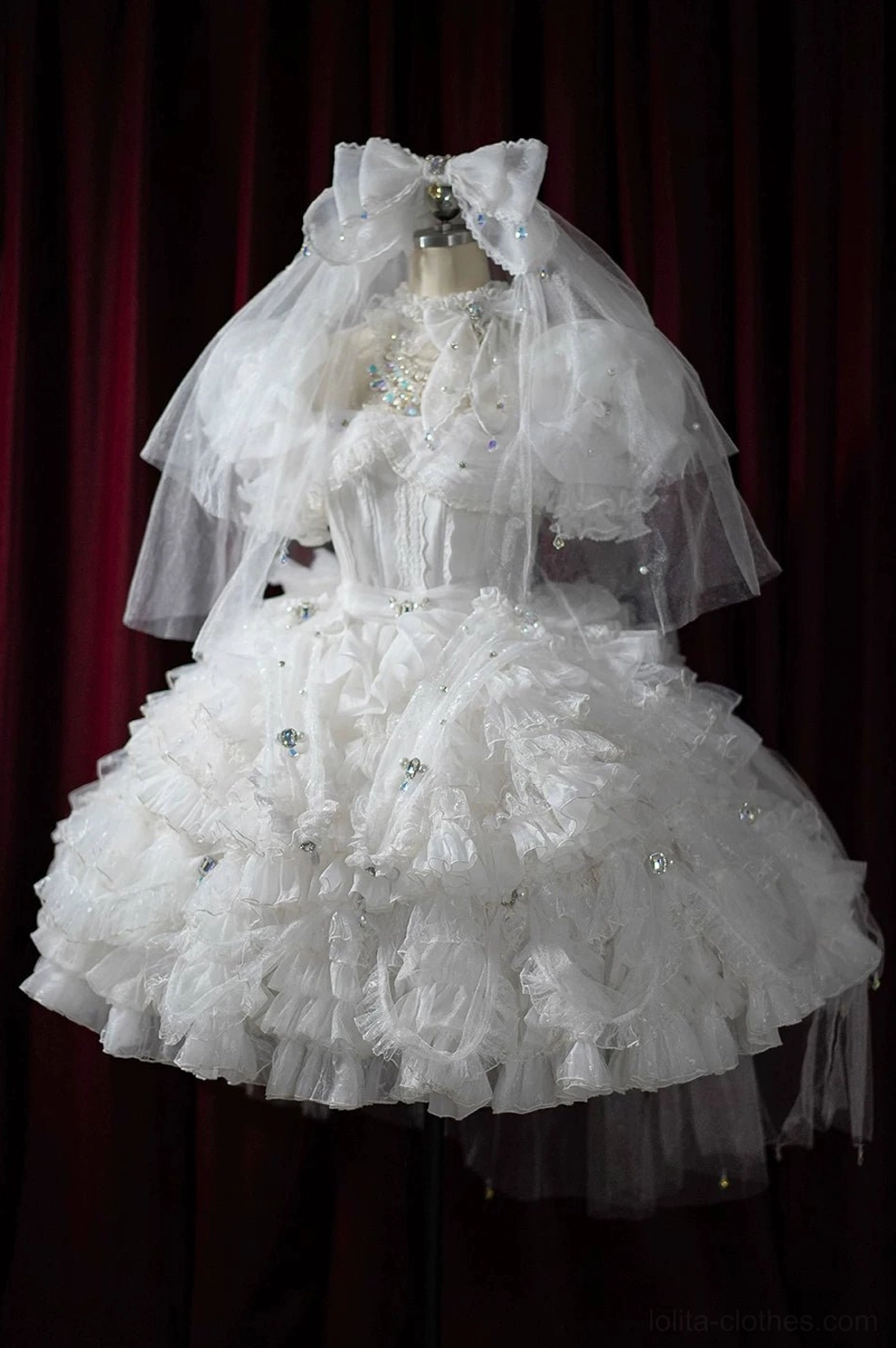 Pure white sweet Lolita bridal headdress veil set with rhinestone bow front full-body view dress form