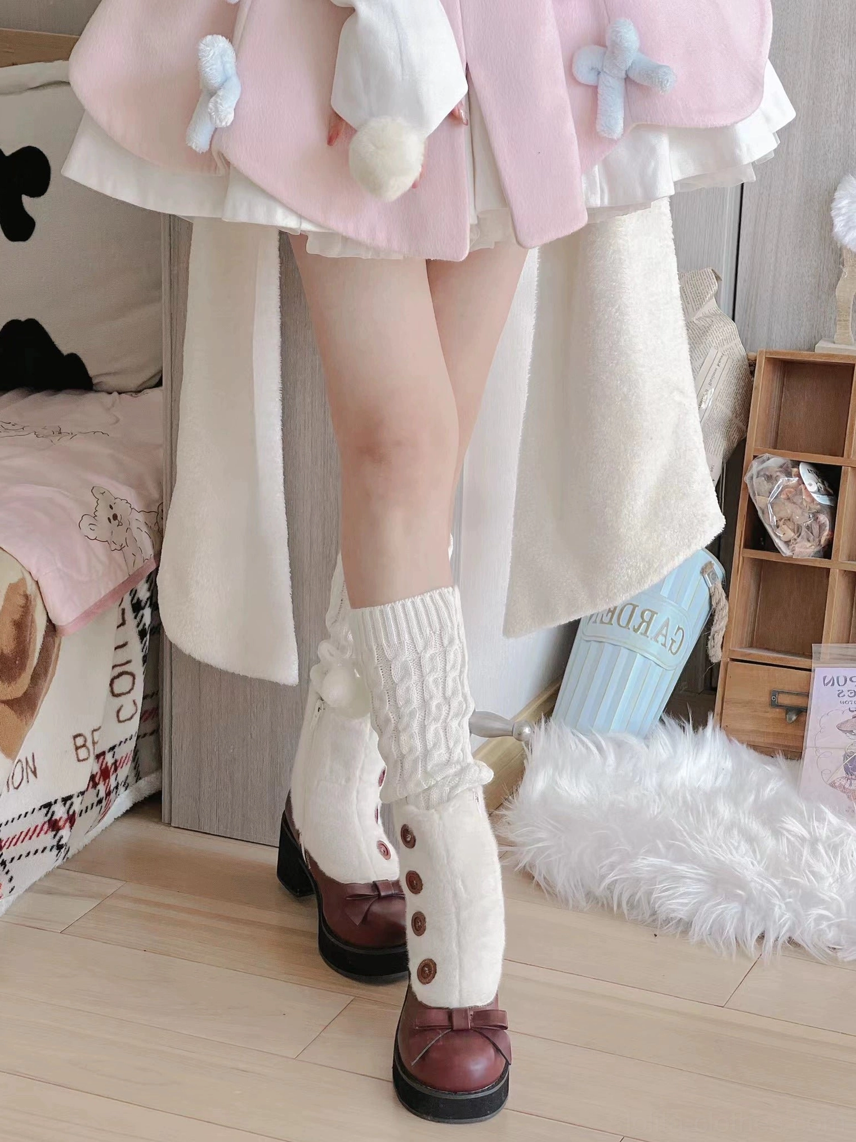 Wine red lolita mary jane boots with plush faux fur collar button details bow ornament vintage gothic aesthetic